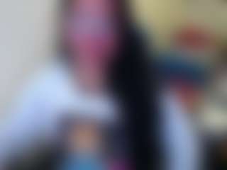 Live cam show with Miss-kendraa - Dildo Or Vibrator on livesuperchat.net