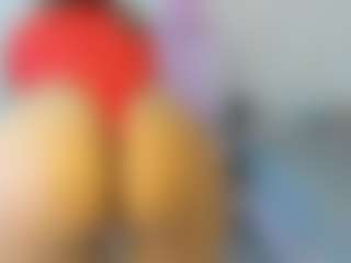 Sharithasm MILF webcam performer live streaming