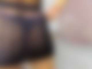 Live cam show with Sharithasm - MILF on live18s.com