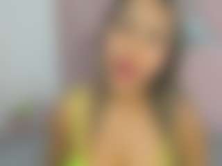 Live cam show with Sharithasm - MILF on Streamer API
