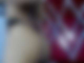Live cam show with Sharithasm - Skinny MILF on livesuperchat.net