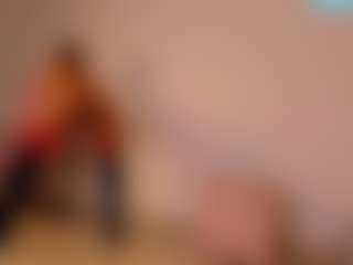 Live cam show with Sharithasm - Skinny MILF on x69.live