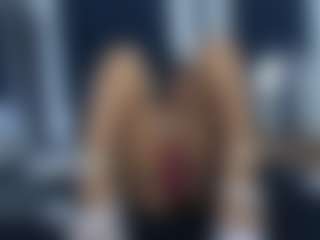 Sharithasm MILF webcam performer live streaming