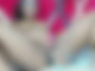 Live cam show with Sharithasm - Deepthroat on LiveSexCams6
