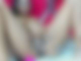 Live cam show with Sharithasm - Ass Bouncing on parknlotfishbdy