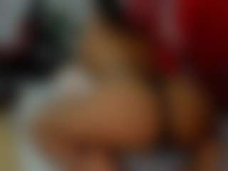 Live cam show with Sharithasm - Skinny MILF on Camsoda