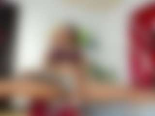 Live cam show with Sharithasm - Interactivetoy on StripNow