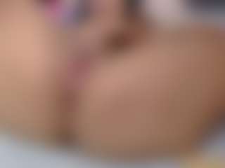 luna-summer's Live Sex Cam Show