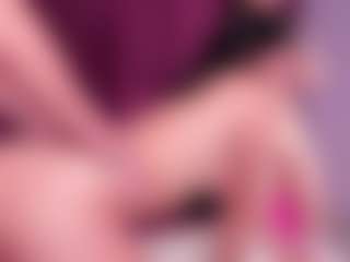 Live cam show with Red point X - Teen (18+) on Camsoda