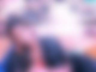 Live cam show with Crissy - Deepthroat on AdultVida.com