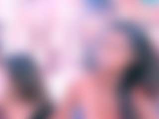 Live cam show with Crissy - Skinny on xheatlive.com