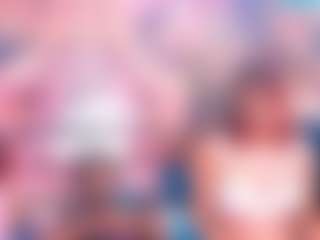 Live cam show with Crissy - Small Tits on StripNow