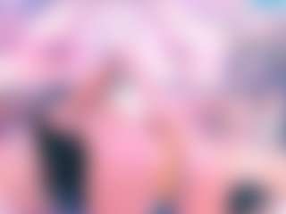 Live cam show with Crissy - Moaning on Camsoda
