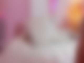 Live cam show with miia-gold - Teen (18+) on Cam Slut