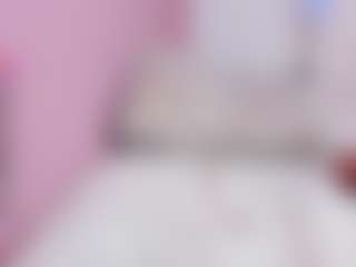 Live cam show with miia-gold - Petite on CamSodaAdn