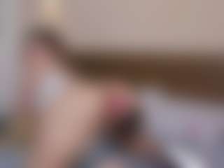 Live cam show with miia-gold - Petite on justonemore.cc