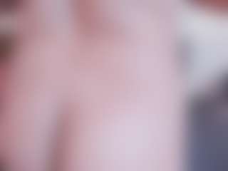miia-gold's Live Sex Cam Show