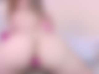 Live cam show with miia-gold - Brown Eyes Teen (18+) on AdultVida.com