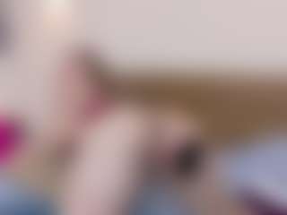 miia-gold's Live Sex Cam Show