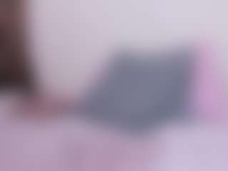 Live cam show with miia-gold - Striptease Teen (18+) on eurowanks.com