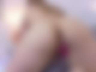 miia-gold's Live Sex Cam Show