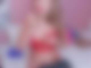 Live cam show with miia-gold - Petite on livesuperchat.net