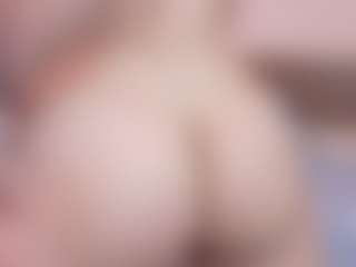 miia-gold's Live Sex Cam Show