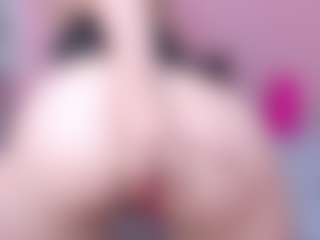 Live cam show with miia-gold - Red Hair Young Adult on Camsoda
