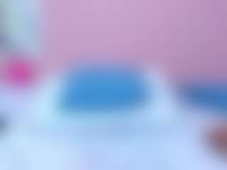 Live cam show with miia-gold - Petite on Camsoda