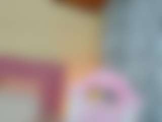 Live cam show with sweet-thang01 - Facial on Camsoda