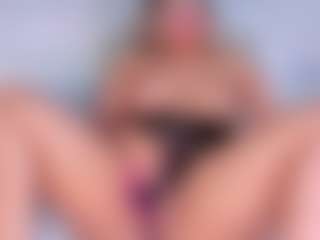 Live cam show with Tamralyn - Joi on Latina Girls