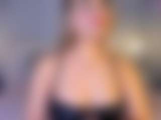 Live cam show with Tamralyn - Cute on TeamSkeetLive
