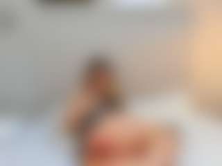 Live cam show with Tamralyn - Spank Blonde Hair on Chatstar