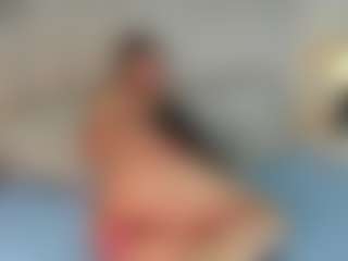 Live cam show with Tamralyn - Fingering Teen (18+) on Dare Cams