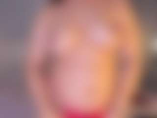 Live cam show with Tamralyn - Full Nudity on Uber Horny