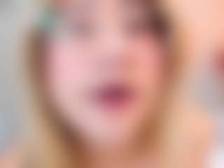 Live cam show with Tamralyn - Lush Teen (18+) on Camming Site