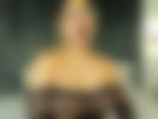 Live cam show with Tamralyn - Full Nudity on SinfulBabes
