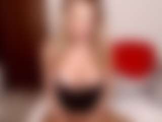 Live cam show with LadyEvolet - Skinny MILF on live.xheat.ai