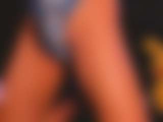 Live cam show with MadissonAbondaxCR - Brown Eyes on CamSodaAdn