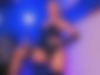 Live cam show with MadissonAbondaxCR - Brown Eyes on Stripli.com