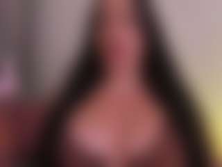 Live-camshow met Vaiolet-hot - Facial op Camsoda