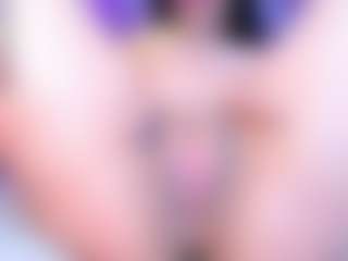 Live cam show with ArianaSaintx - Red Hair on AdultVida.com