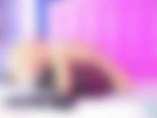 ArianaSaintx's Live Sex Cam Show
