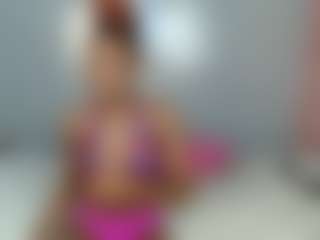 Live cam show with Barbiecharm - Ebony on Camsoda