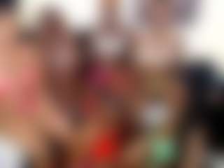 Live cam show with Barbiecharm - Ebony on Camsoda