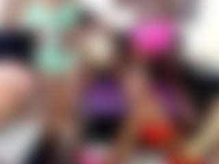 Barbiecharm's Live Sex Cam Show