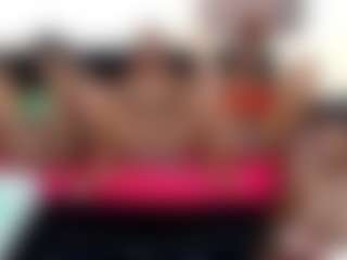 Live cam show with Barbiecharm - Ebony Petite on CamSodaAdn