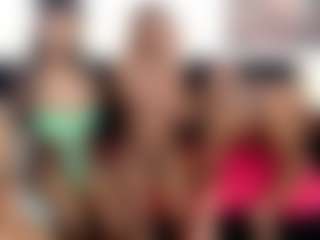 Barbiecharm's Live Sex Cam Show