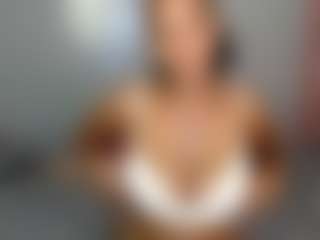 Barbiecharm's Live Sex Cam Show