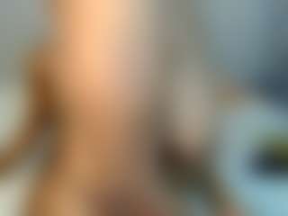 Live cam show with Barbiecharm - Young Adult on chickslive.net